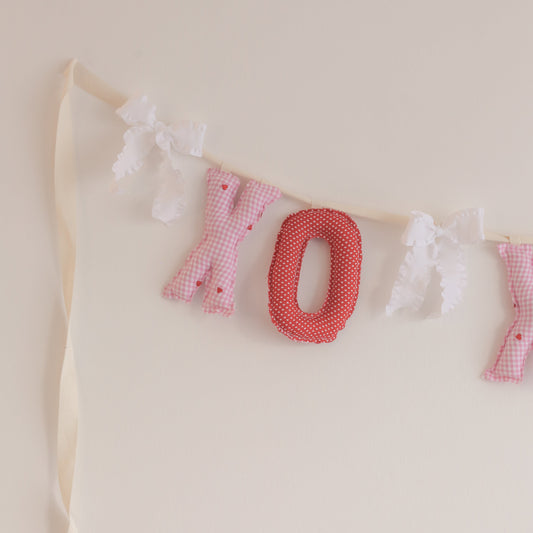 XO Valentines *Traditional* Handmade Garland
