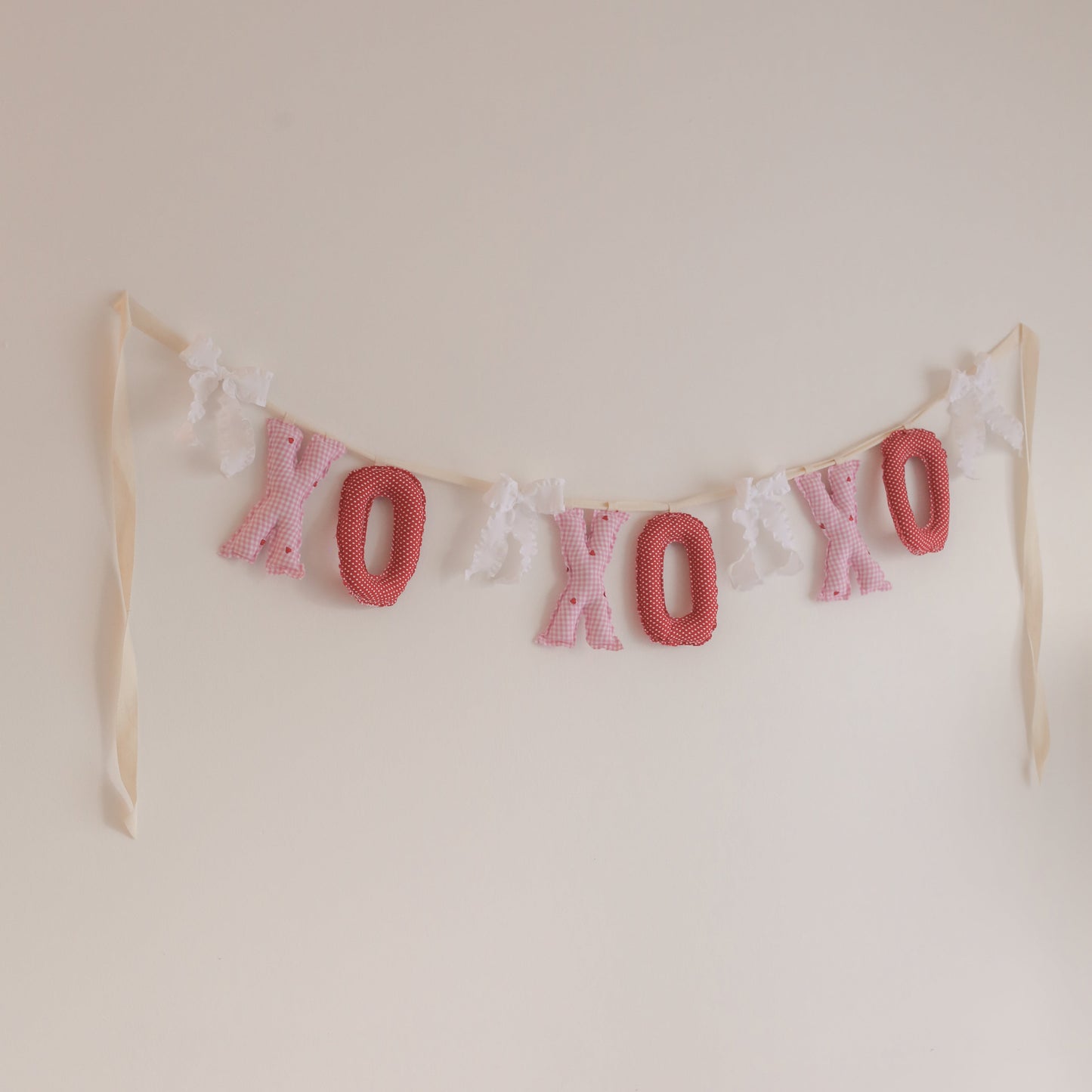 XO Valentines *Traditional* Handmade Garland