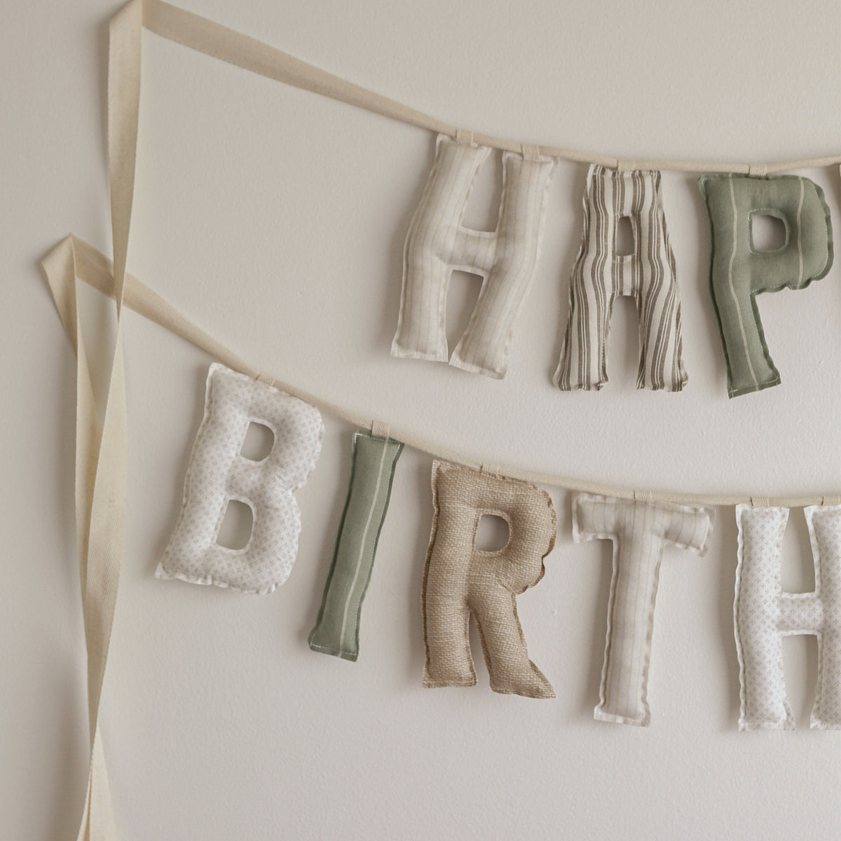 Mosswood Morning | Personalized Name Garland