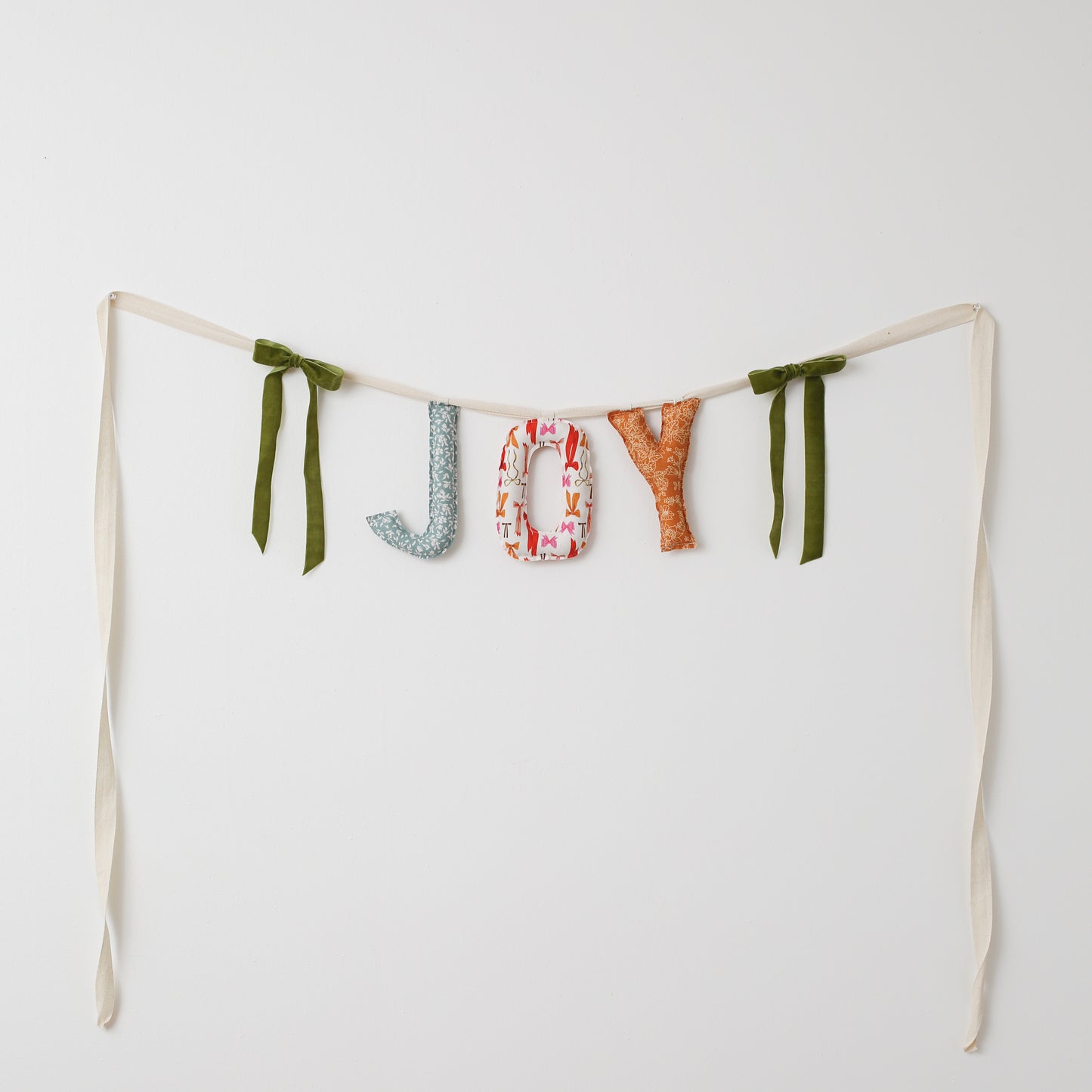 *Clementine Christmas* Handmade Joy Garland