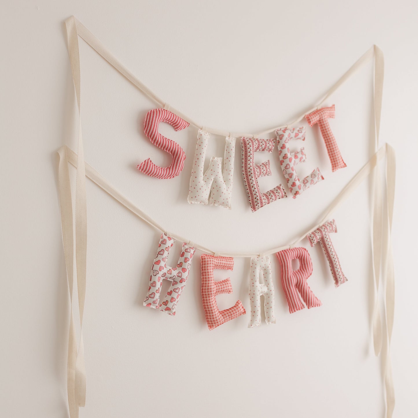 *Sweet Heart* Heirloom Garland