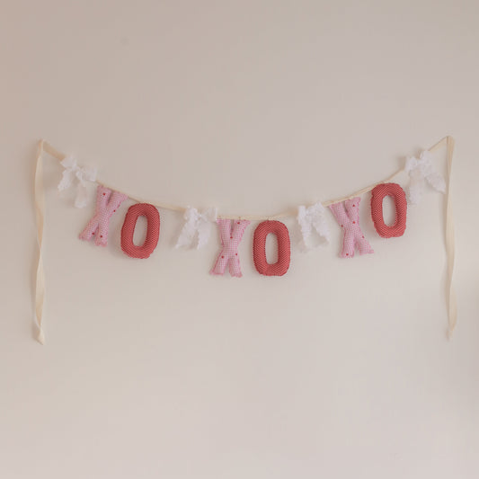 XO Valentines *Traditional* Handmade Garland