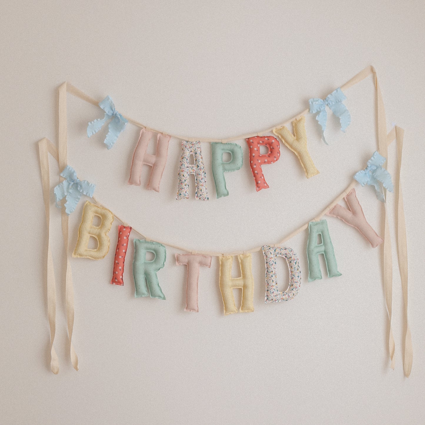 Picnic In The Park | Happy Birthday Garland
